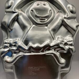 Wilton Barney Happy Birthday Cake Pan Mold Aluminum 2015-3450 Vintage 1998 Used